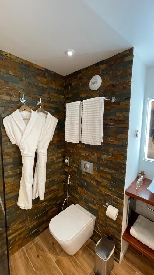 Vue Mer & Rocher - Okavango Blue Studio Le Diamant Exterior foto